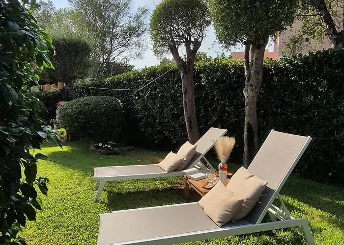 Daire La Bougainville Garden & Pool